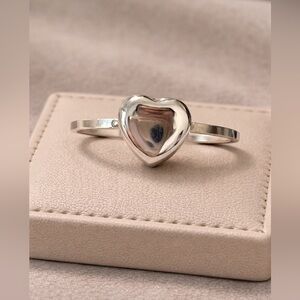 925 Sterling Silver ring size 5-9 handmade. Heart shaped Taxco Mexican jewelry.
